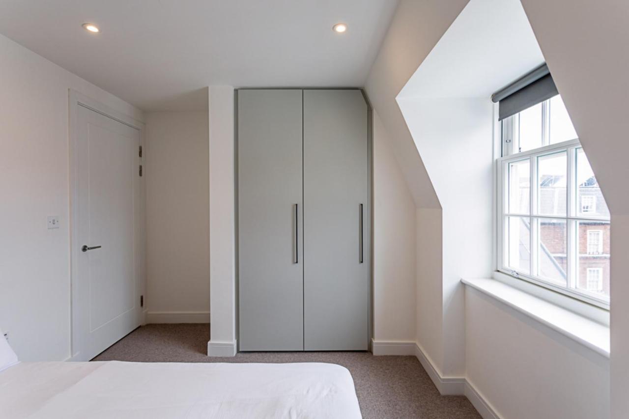Modern And Stylish Apartment In West Kensington London Eksteriør bilde