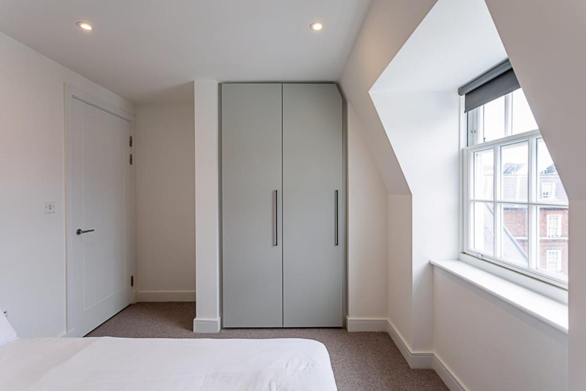 Modern And Stylish Apartment In West Kensington London Eksteriør bilde